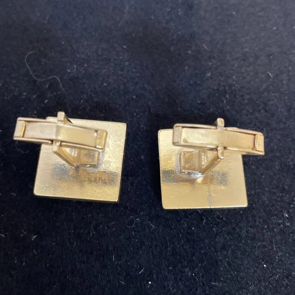 Lord Newport Textured Gold Tone Finish Polished Center Bar Cufflink Tie Clip Set - Picture 4 of 9